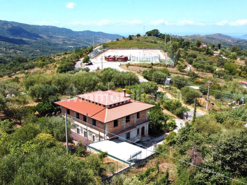 Casa indipendente in vendita a Ceraso - Rif. #28 - Foto 2